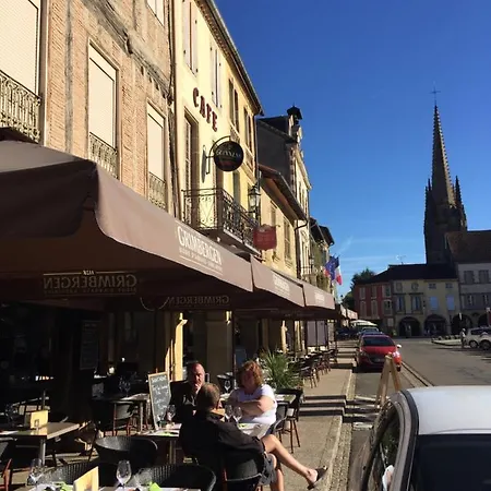 Cudoille Bed & Breakfast Armous-et-Cau